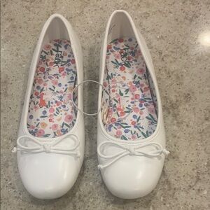 NWOT Nordstrom Rack White Ballet Flats Size 3